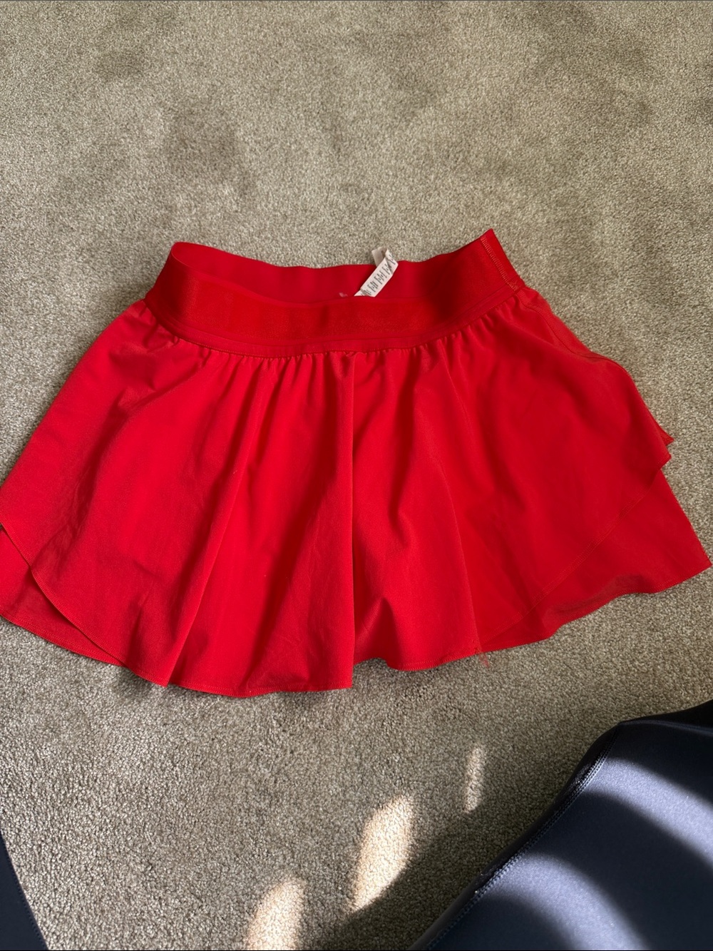 Lululemon red tennis skirt - Picture 3 of 3